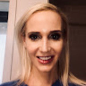 Meet your Posher, Courtney